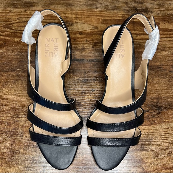 Naturalizer Taimi Kitten Heel Strappy Slip on Slingback Black Sandal women's 8 - Picture 7 of 11
